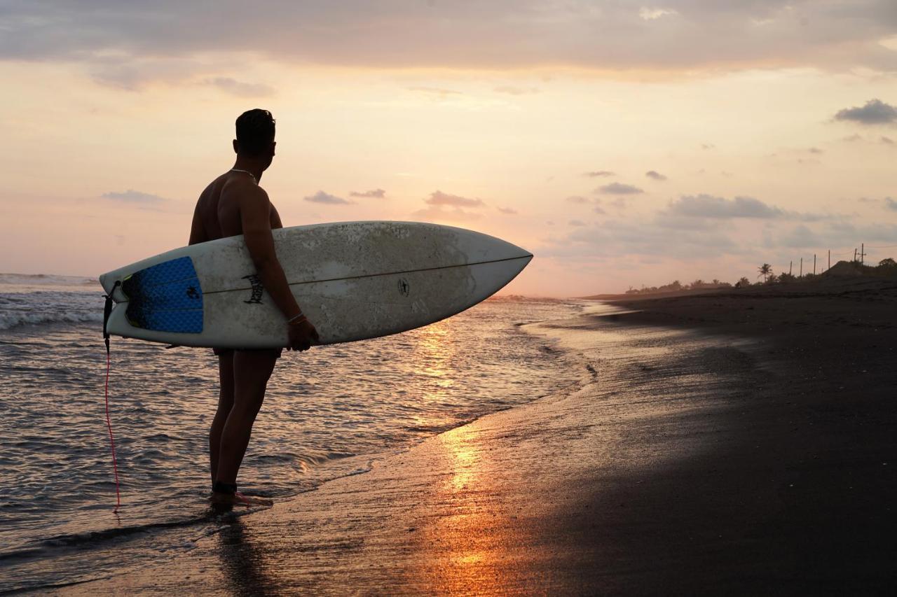 Shanti Surf Camp El Paredón Buena Vista Kültér fotó