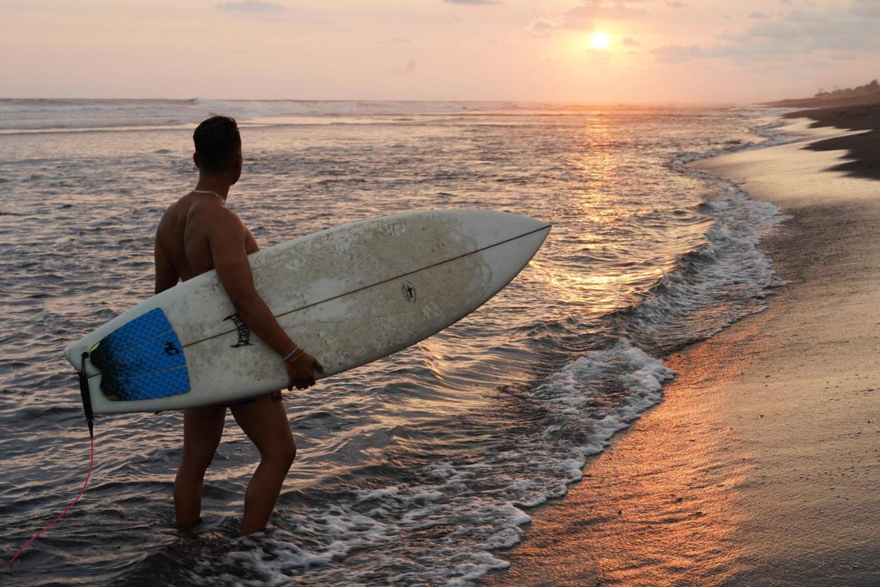 Shanti Surf Camp El Paredón Buena Vista Kültér fotó