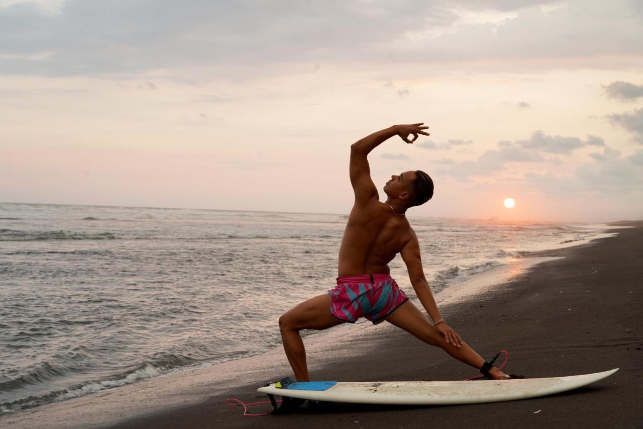 Shanti Surf Camp El Paredón Buena Vista Kültér fotó